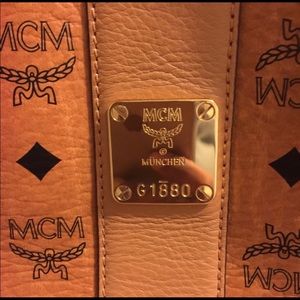 MCM Medium Liz Shopper.